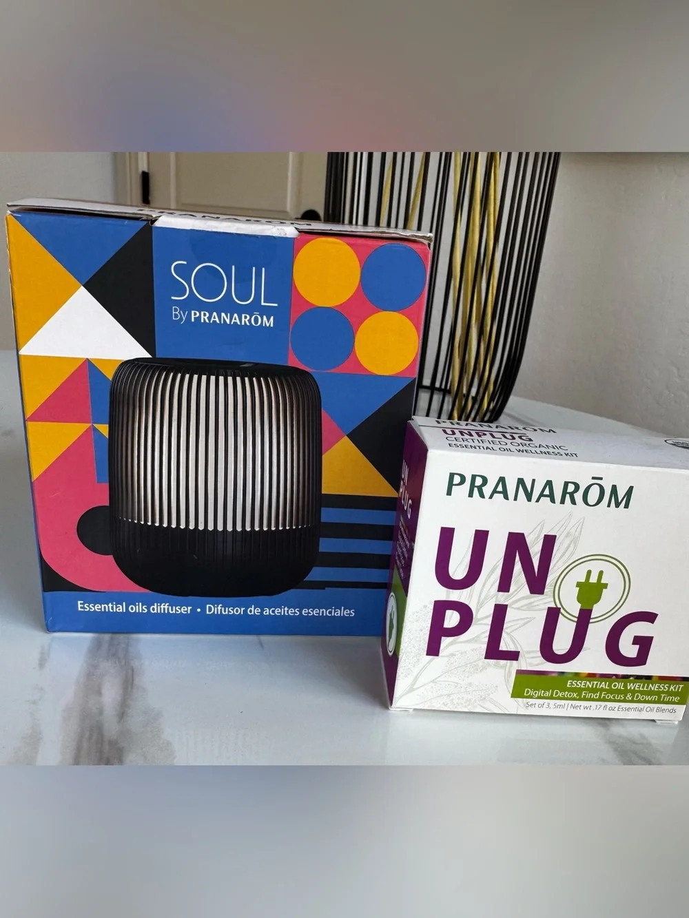 Pranarom Black Ribbed Essential Oil Diffuser